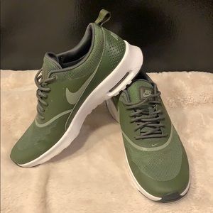 Nike women’s air max